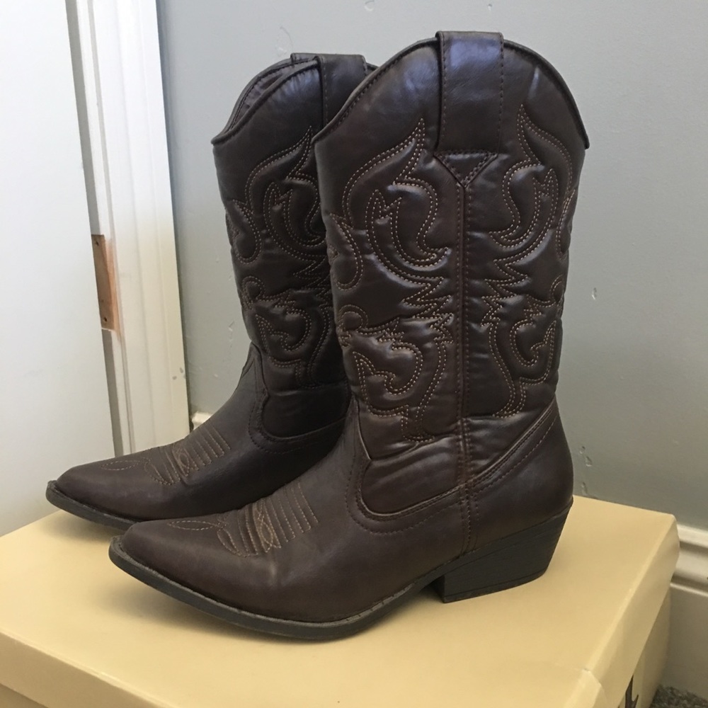 GUC Brown Mossimo Cowboy Western women’s Boots- 7